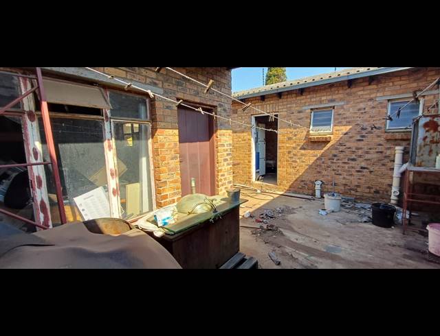 600M² BUILDING FOR SALE IN BRAKPAN CENTRAL